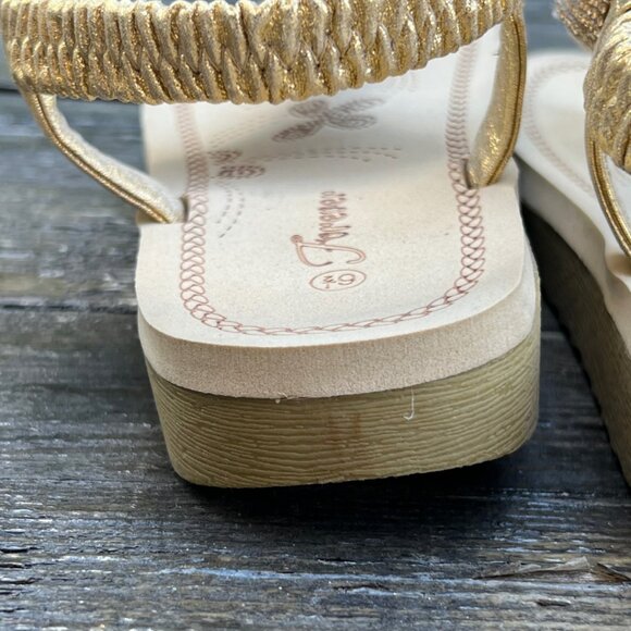 Forever Thong Sandals Gold Rhinestones 6 1/2 - Picture 10 of 11